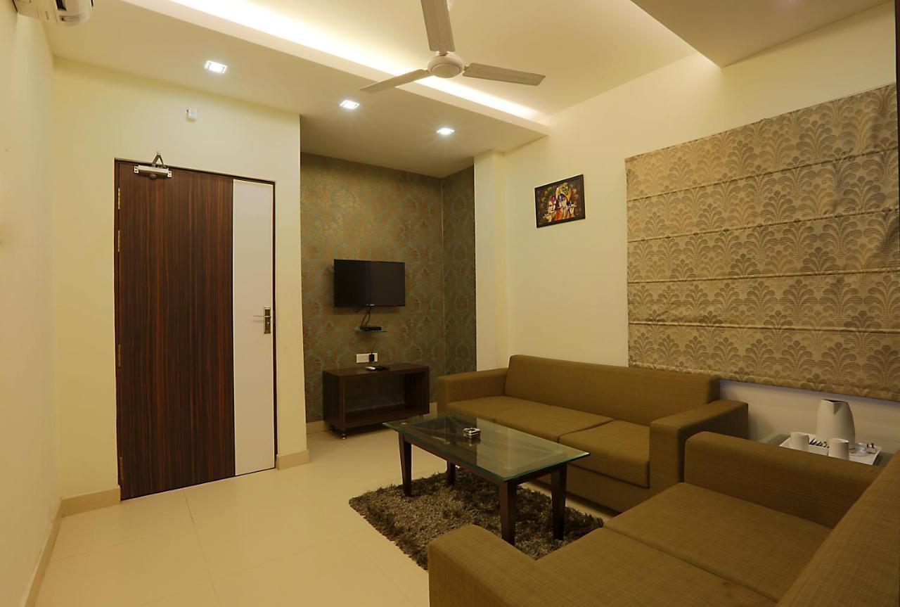 Hotel Premiere Villa Varanasi Exterior foto