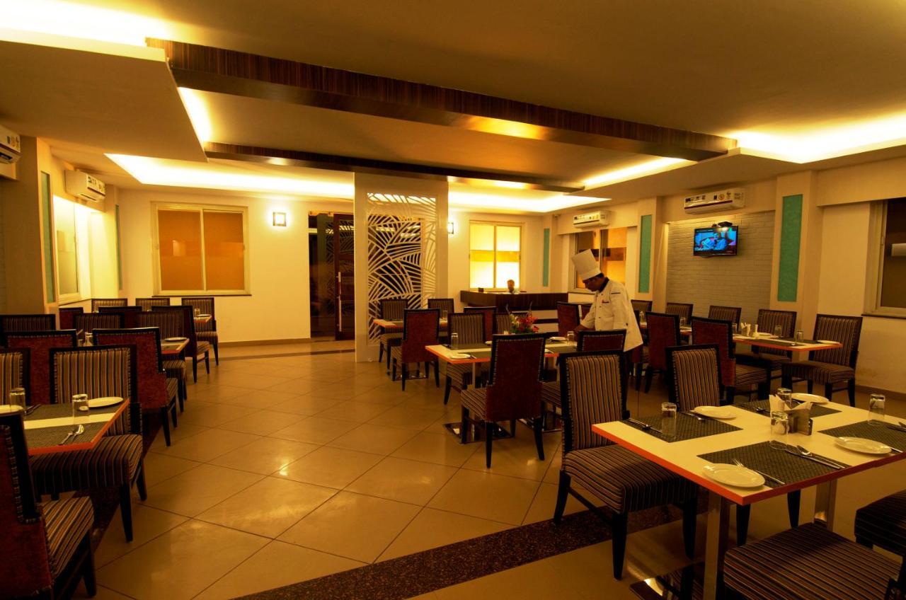 Hotel Premiere Villa Varanasi Exterior foto