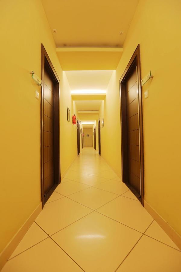 Hotel Premiere Villa Varanasi Exterior foto