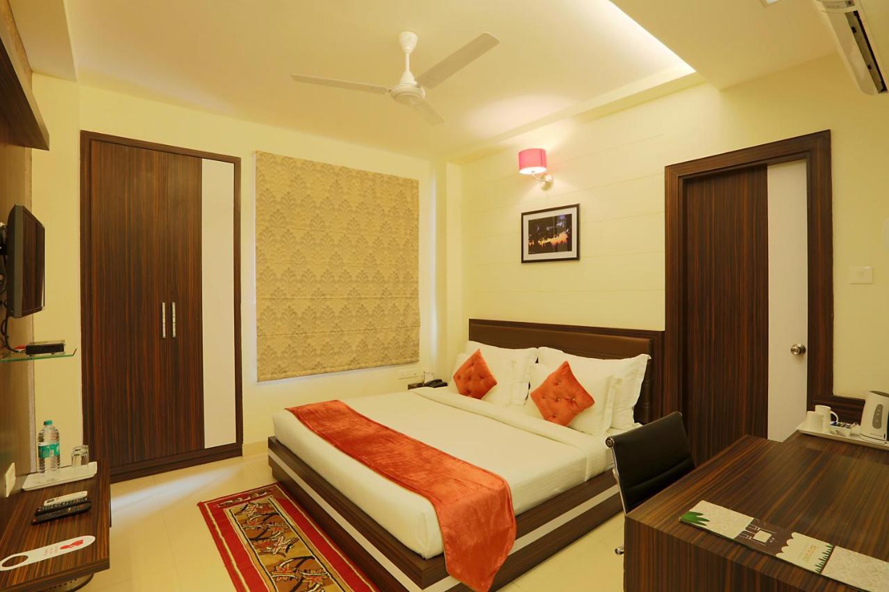 Hotel Premiere Villa Varanasi Exterior foto