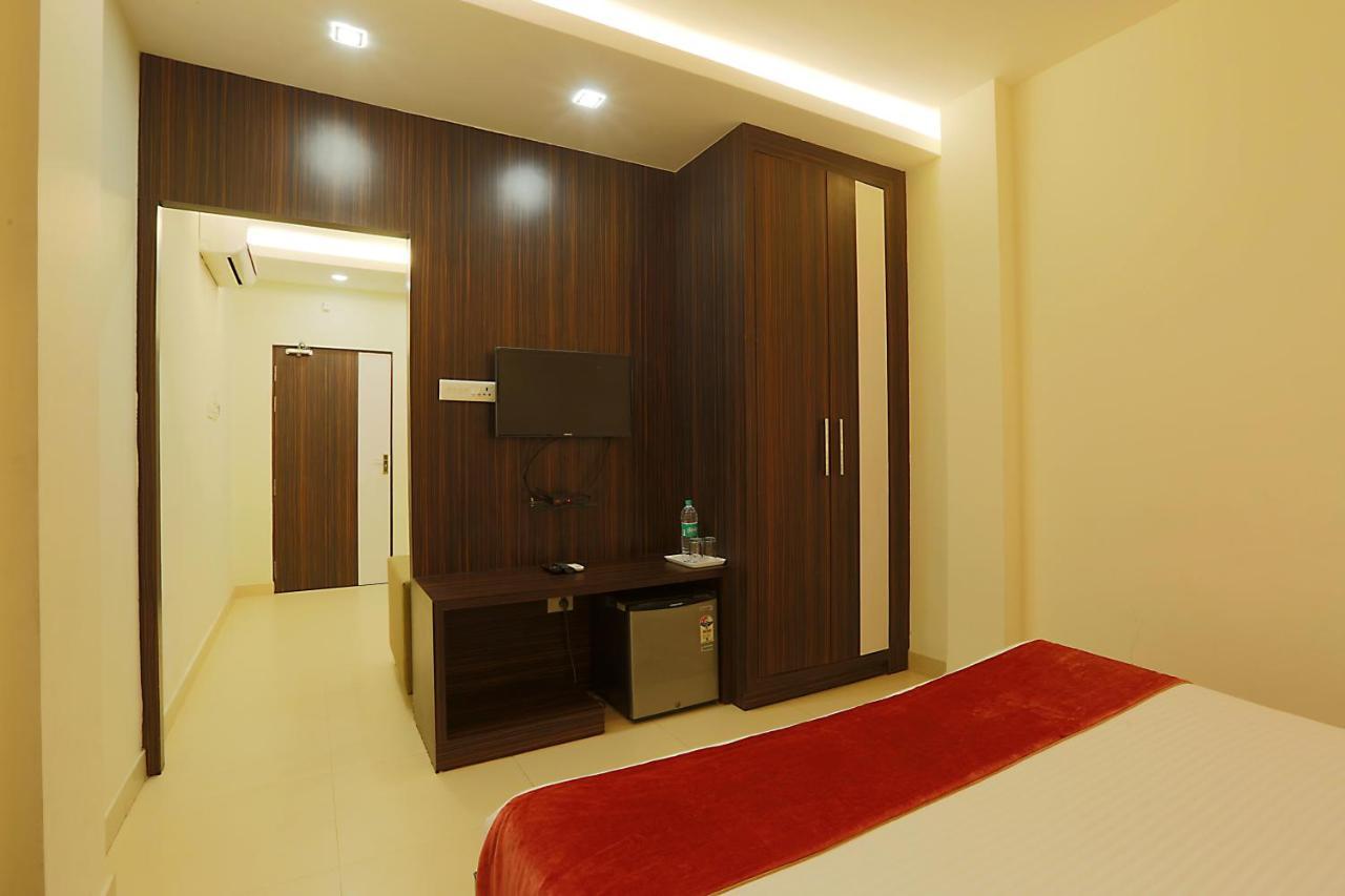 Hotel Premiere Villa Varanasi Exterior foto