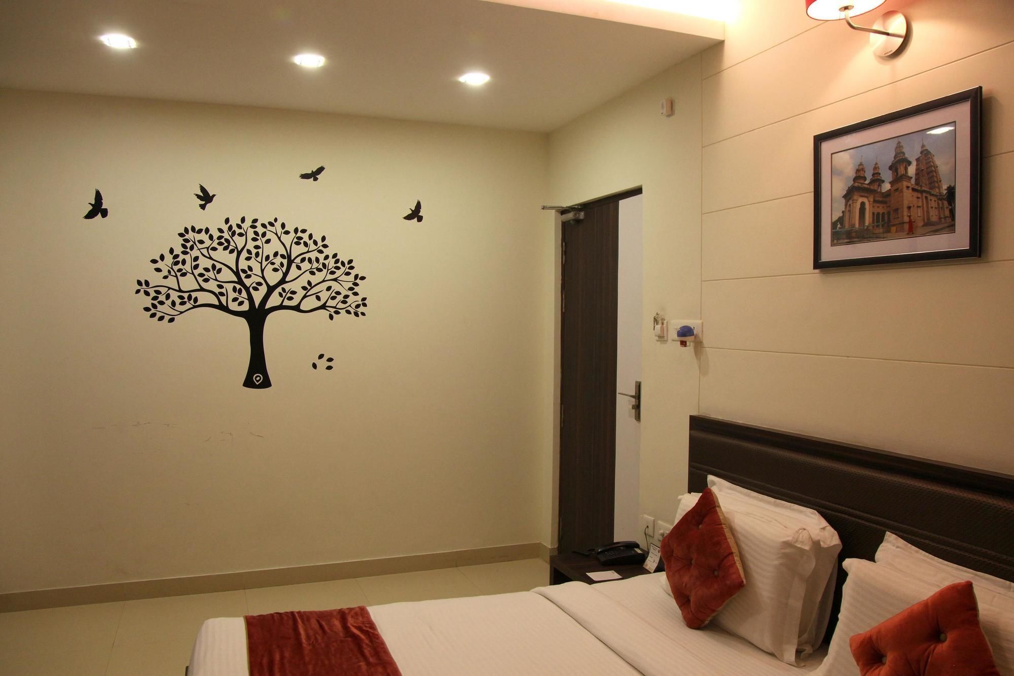 Hotel Premiere Villa Varanasi Exterior foto