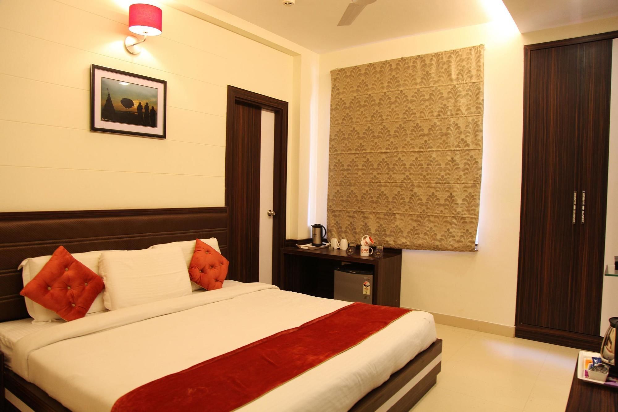 Hotel Premiere Villa Varanasi Exterior foto